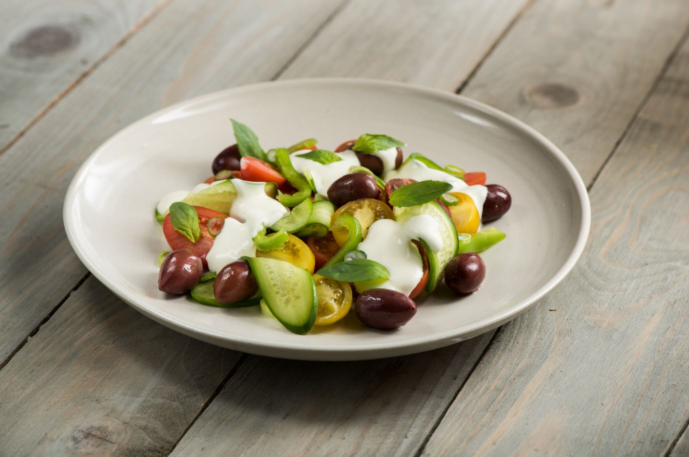 Ensalada Griega con vinagreta cremosa COVAP | Cocina de La Dehesa